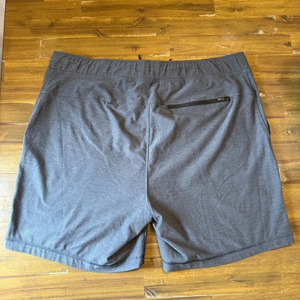 Mountain Hardware Chillaction Shorts